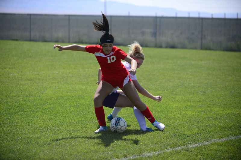 Valencia girls soccer picks up first win of the season