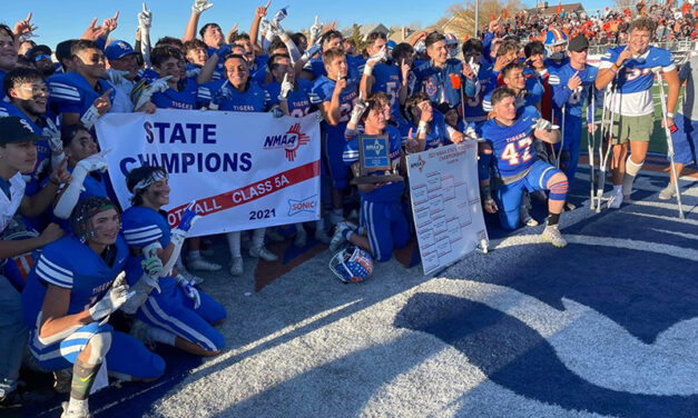 STATE CHAMPIONS: Los Lunas Tigers win first ever state football title