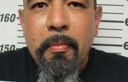 Los Lunas man arrested for probation violation; police find drugs, rifle and cash in car